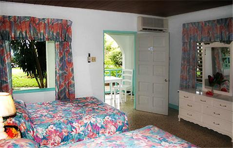 Coral Seas Garden Resort Негрил Номер фото